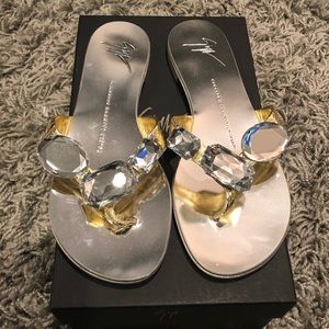NWT! Giuseppe Zanotti Rock Infradito Thong Size 8